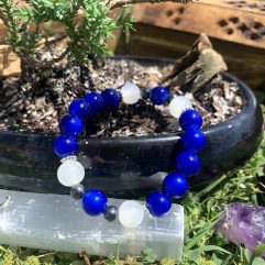 Third Eye Chakra Bracelet - Glass Stone